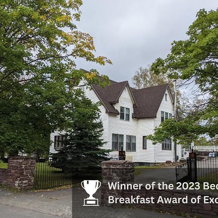 Hill Road Manor Bed & Breakfast Grand Falls Windsor Exterior foto